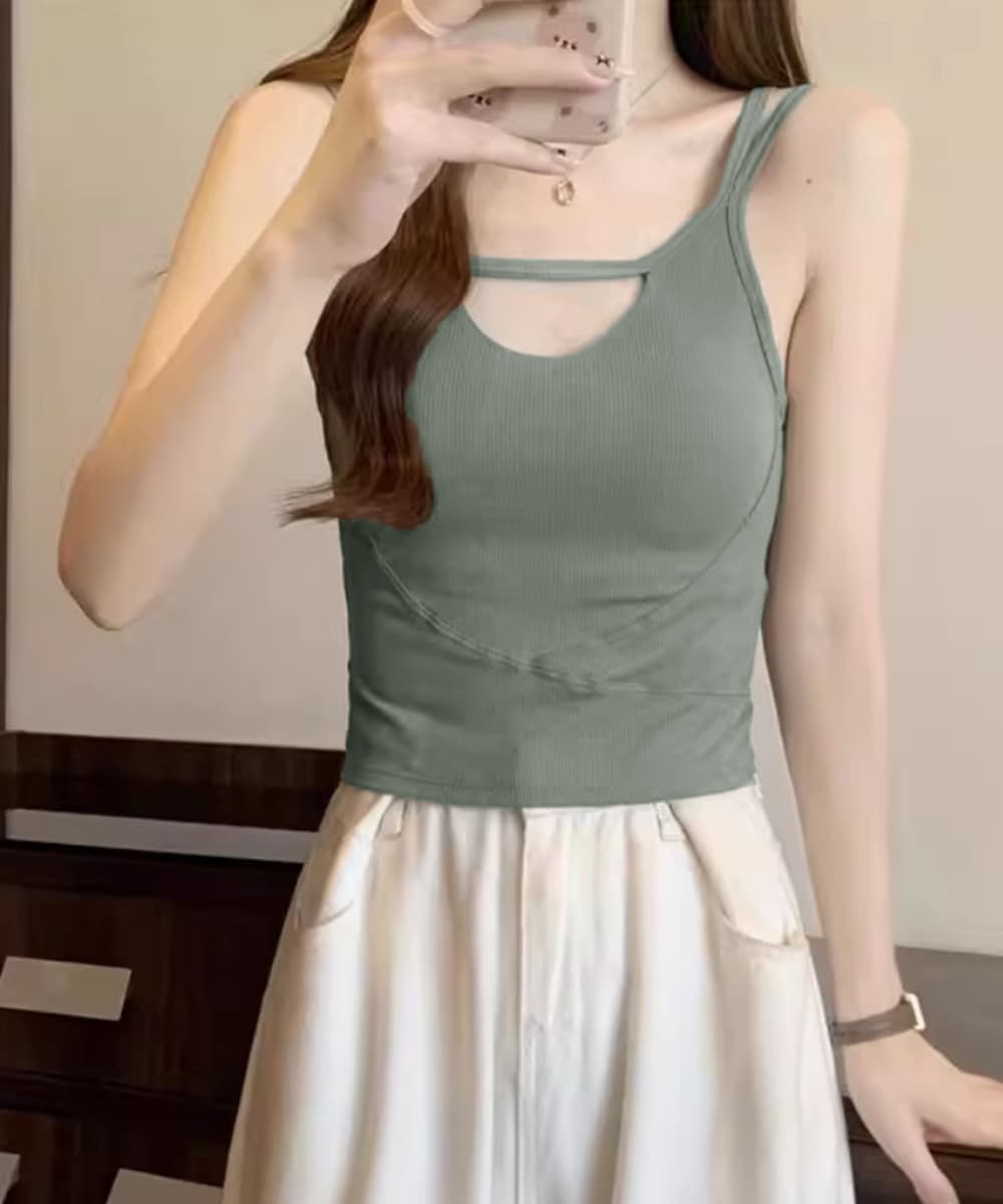 ブラトップ カップ付きデザインキャミソール 胸元美ライン