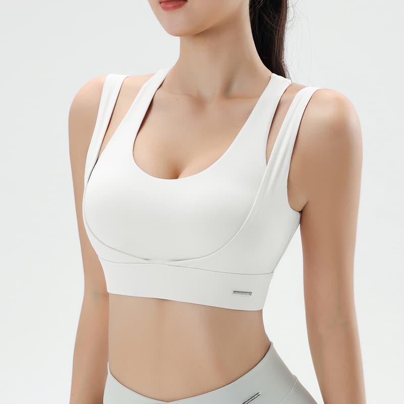 ブラトップ やさしく包む二重肩紐ブラトップ