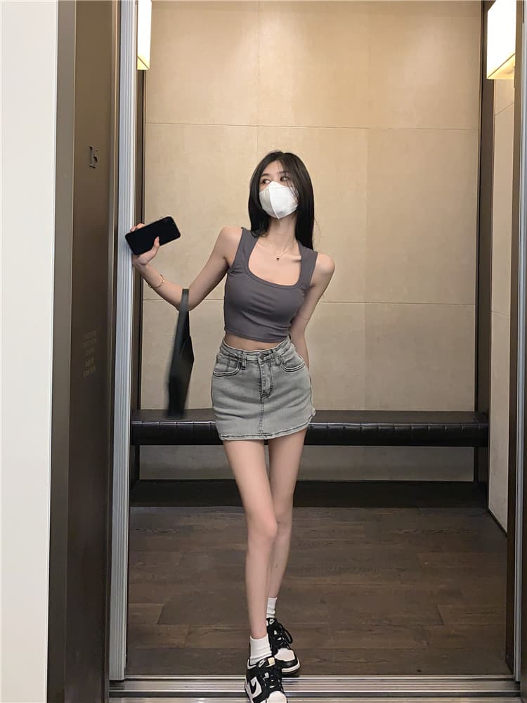ブラトップ すっきり美胸 無縫製タンクトップ
