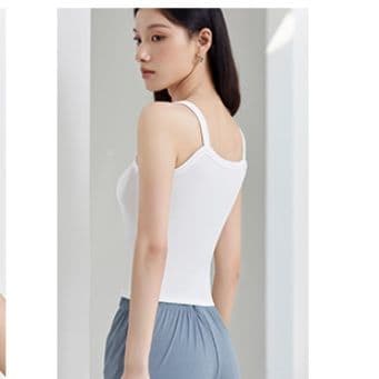 ブラトップ なめらか美姿勢ブラトップタンクトップ