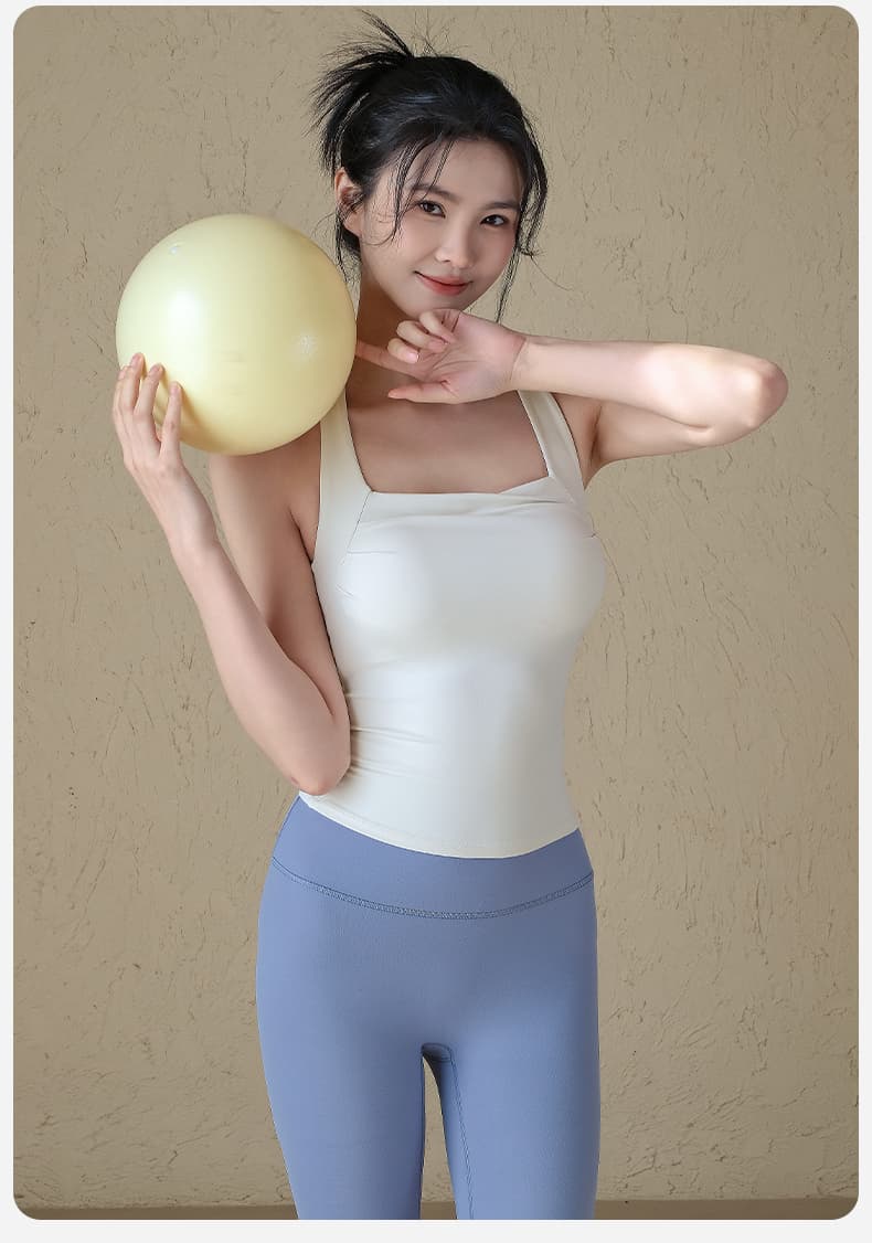 ブラトップ すっきり美姿勢ホルターネックブラトップ