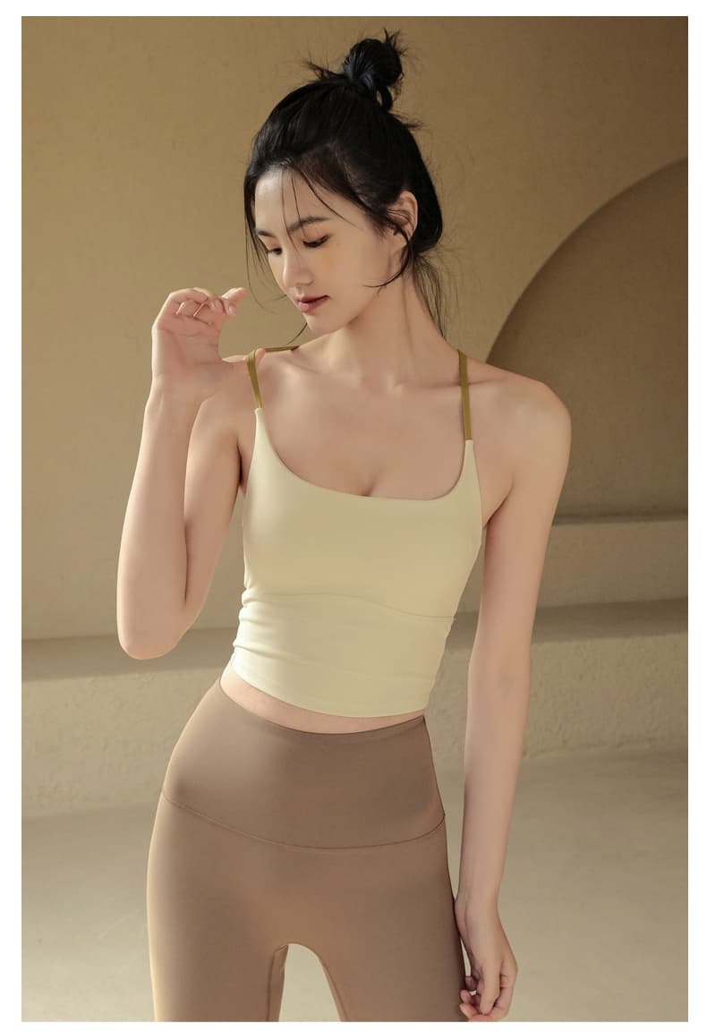ブラトップ しなやか美胸キャミソール