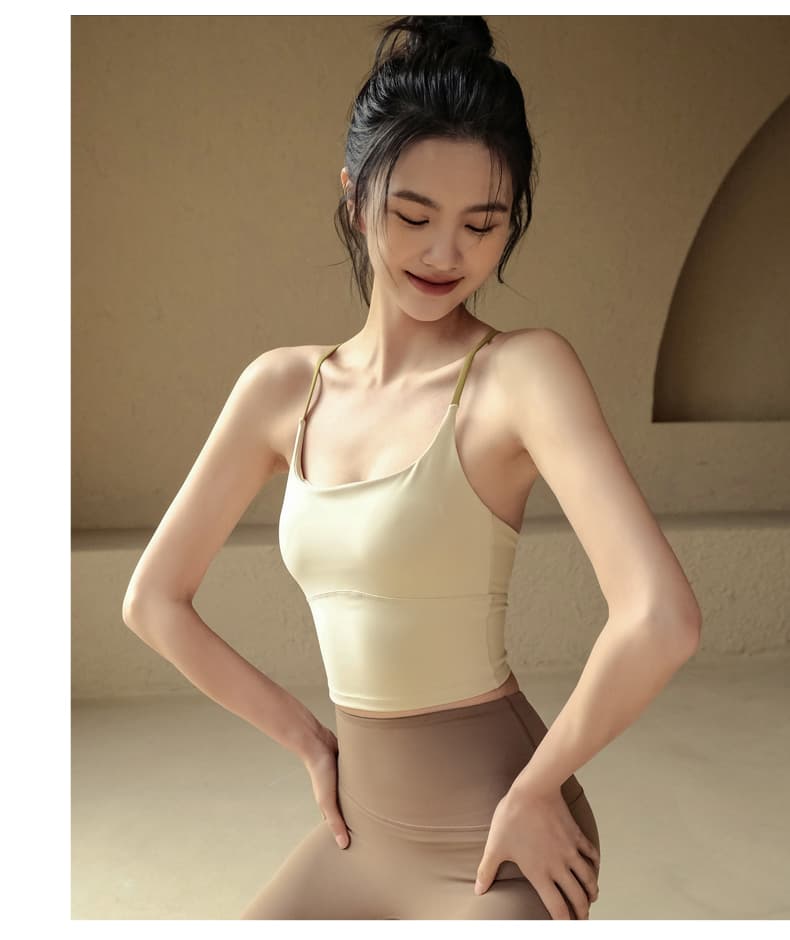 ブラトップ しなやか美胸キャミソール