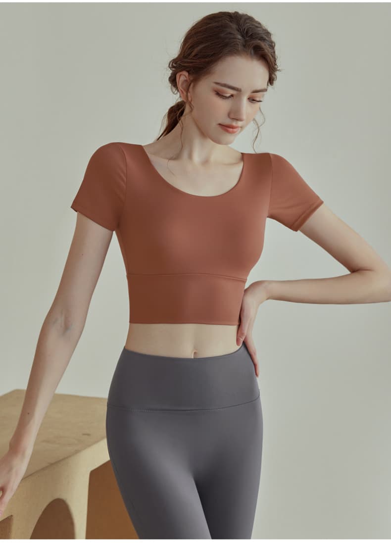 ブラトップ 背中デザイン美姿勢ブラトップ