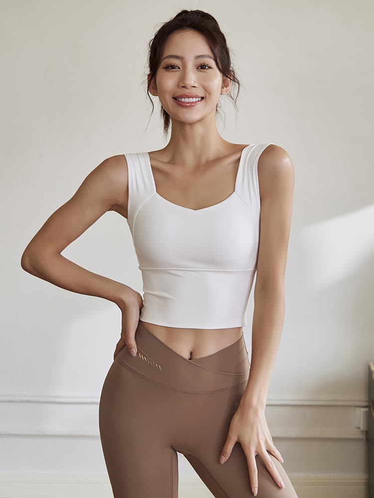 ブラトップ ブラトップ しなやかハートカット美胸タンクトップ