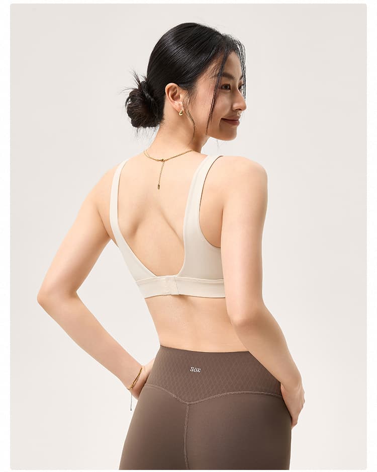 ブラトップ シンプル美胸ブラトップタンクトップ