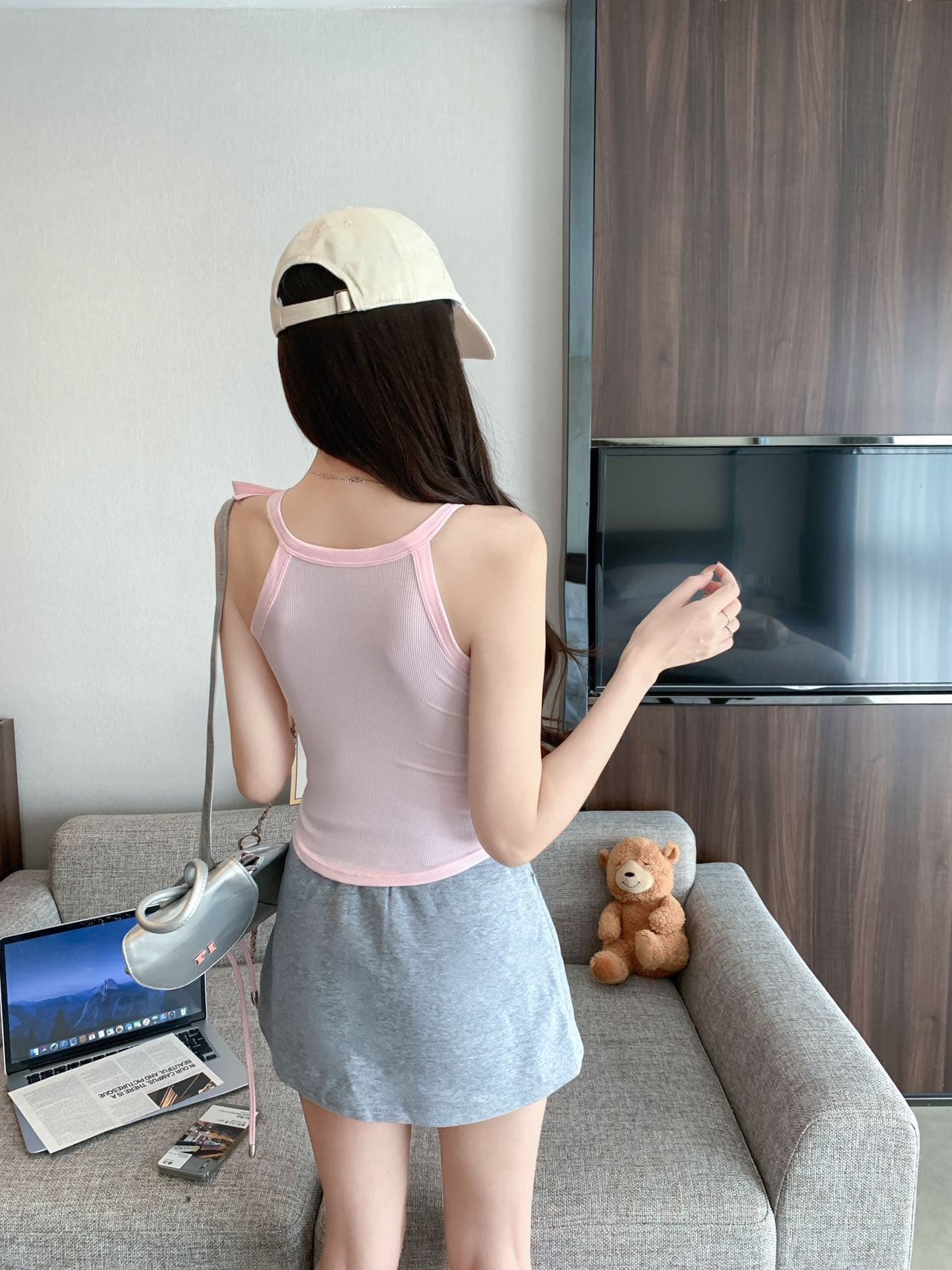 ブラトップ 結び目リボン肩紐 フィット袖なしトップス